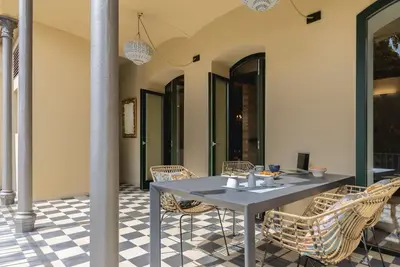 Image de Plaça Independència Garden - Location de vacances | Bravissimo