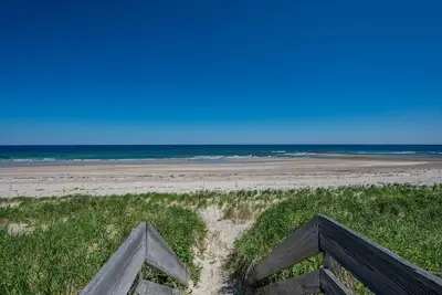 Image de Cape Shore Oceanfront—Beach & Creek Views