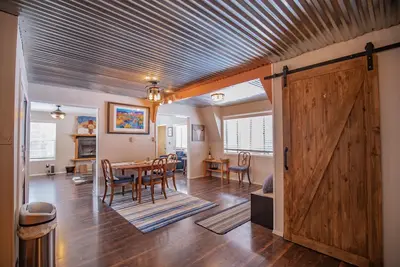 Image de Cozy cottage nestled in the middle of Cloudcroft