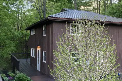Spacious cabin near Hocking Hills State Park