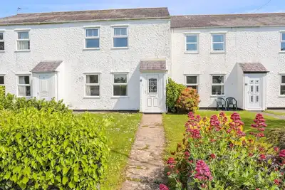 Image de Bryntirion, pet friendly, country holiday cottage in Moelfre