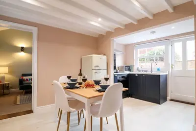 Image de Poppy Cottage, pet friendly, with a garden in Southwold