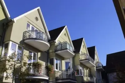 Image de Am Alten Strom vacation apartment with underground parking, directly under the house