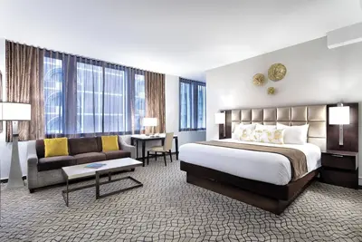 Image de Chic King Suite at Wyndham Donatello in Sf