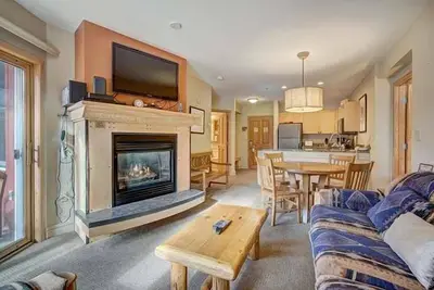 Image de Premier Silver Mill 8181-2Br-Walk to Slopes! Kids Ski Free! by RedAwning