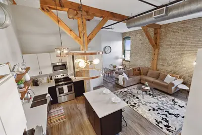 Image de Modern Loft in Trendy North Loop Location