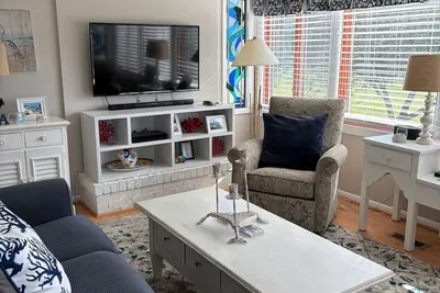 Image de Cottage w/ Golf Views! Close to Beach, Neighborhood Pool! Amenity access available for purchase!