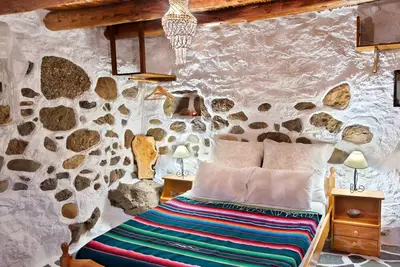 Image de \"Charoupia\" 300years old cottage \"Natura cottages\" with sea view shared garden