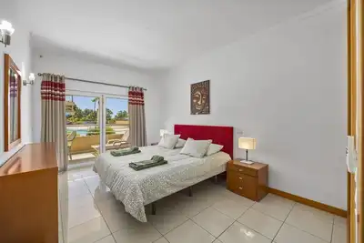 Image de Quinta da Barracuda Luminous Beach Apartment with Pool View
