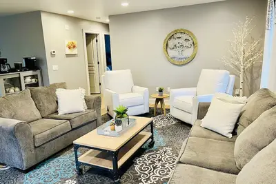 Image de Family friendly house close to college campuses, hiking, Massanutten, and more.