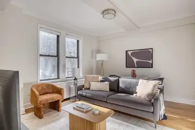 Image de Ideal Uws 2br w/ W/D, Doorman & Gym, nr Central Park, by Blueground