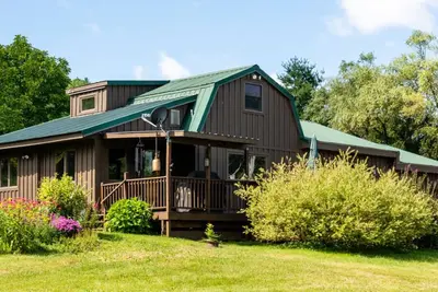 Image de Cabin with Mountain Views