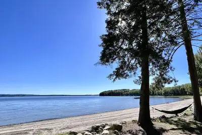 Image de The Hideout Cabin | Steps to the Beach