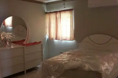 Image de Large vacation home 15 minutes from the beach. On the e