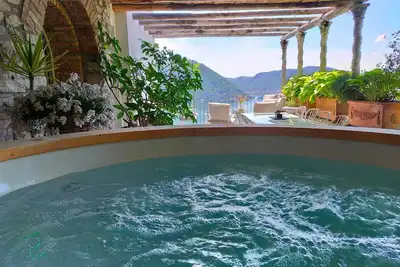 Image de Luxury Convent-Finnish Wooden Jacuzzi/LakeViews/Ac