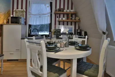 Image de Charming 110 sqm apartment in modernized city villa on Schönberg