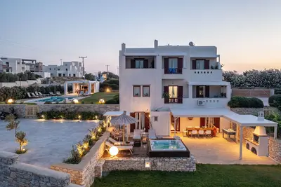 Image de Aurora Villa Ii with private Jacuzzi - Naxos