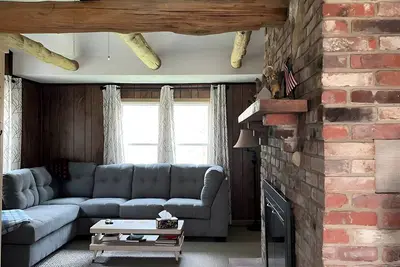 Image de Rustic Hogback Lodge + Nature's Tranquility