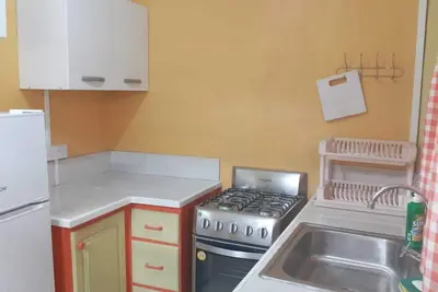 Image de One bedroom bungalow in quiet area close to the town.