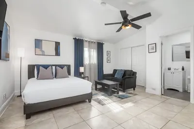 Image de Sierra Studio | Full Bath | Fully Equipped Kitchen