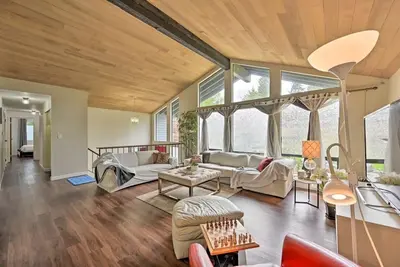 Image de 5 ⭐ Big 7br house, Indoor Cinema near Wineries, Beaches, Golf