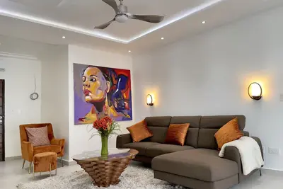 Image de Amazing Twin Terrace 5 bedrooms 5 baths with Car & Driver Rental Option