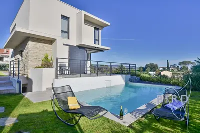 Image de Villa Contemporaine piscine Vue mer