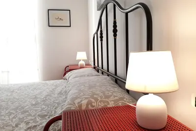 Image de Entire apartment fully equipped. Ideal for families or for work.