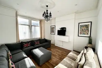 Image de Entire Edwardian Home - North London