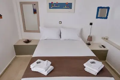 Image de Elia - Cozy studio 50m from the beach, sleeps 4