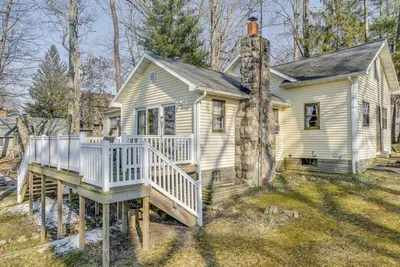 Image de Charming Lakefront Cottage