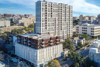 Image de 1bd/Austin - Rooftop Pool & Firepit, Bbq!