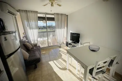 Image de studio double cabine dans résidence avec piscine à 500m de la plage