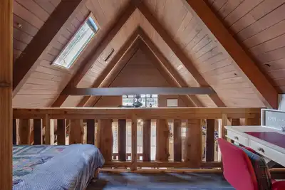 Image de Updated Mt Rainier Cabin near White Pass and Cowlitz River - Mama Bear Chalet