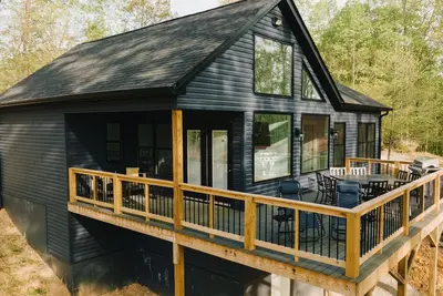 Image de âš“ Anchored on Lakeshore âš“ 2 Br\/2ba Lakeview Home <1\/4 Mile to Public Boat Ramp