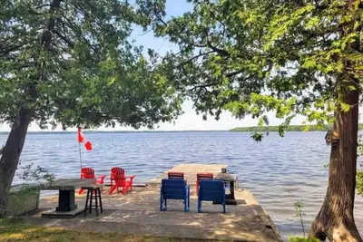 Image de Rustic Pines Waterfront Cottage *Clear Water*