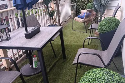 Image de Nice 3 Bedroom Duplex: Prime Location Near City Attractions and Freeway