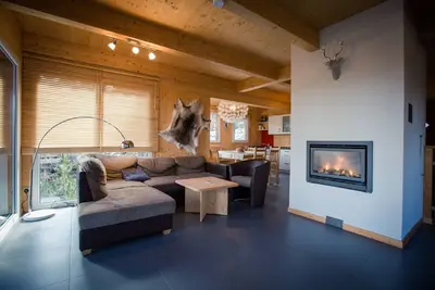 Image de Chalet #10 with sauna and indoor whirlpool