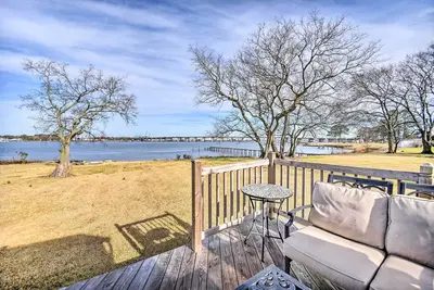 Image de Portsmouth Waterfront Vacation Rental w/ Deck
