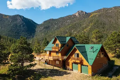 Image de Secluded cabin in Cascade with 360° views. Wildlife, Hiking, and Fishing