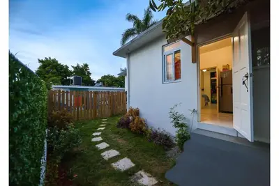Image de Secluded, quaint 1br Millsborough!