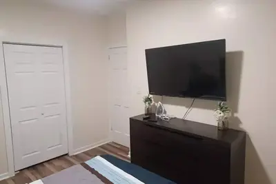 2 comfortable bedrooms