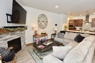 Image de Silverpine Gem - Downtown - Walk to shops, restaurants, Payette Lake - WiFi