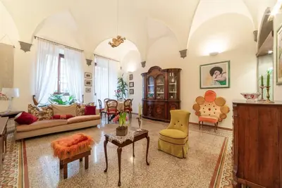 Image de The paintress home with private patio