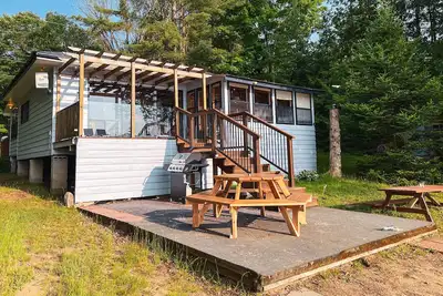 Image de Waterfront Paradise Cove Cottage w/ Private Beach