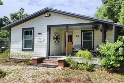 Image de Comfy Cottage in Apalachicola; Easy Walk to Downtown!