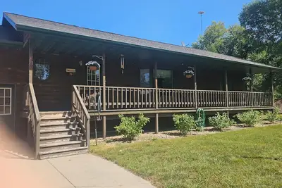Image de Rustic house on the lake