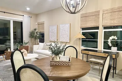 Resort Style 3br Home in Central Irvine