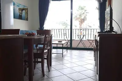 Image de Seafront Apartment in St Paul's Bay