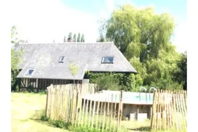 Image de Charming 18th century farmhouse, countryside, near sea